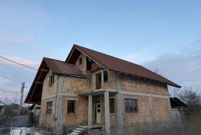 Casă cu Teren 1000 Mp în Râușor - 5