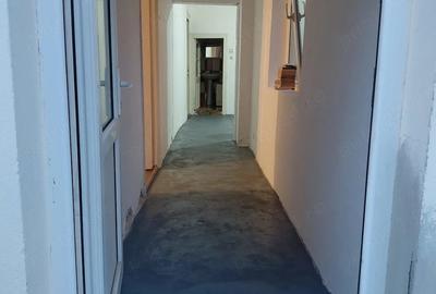 Casă cu 3 camere cu Teren 91 Mp în Traian