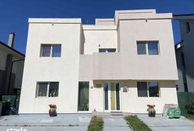 Casă cu 7 camere cu Teren 476 Mp în Corbeanca
