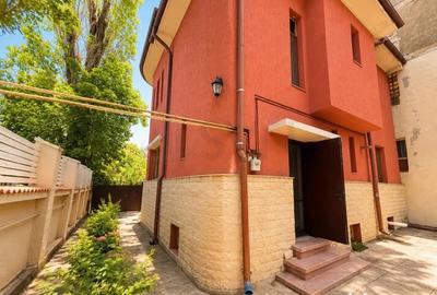 Casă cu 7 camere cu Teren 258 Mp în Cotroceni - 2
