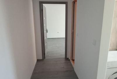 Apartament cu 2 camere nedecomandat în Podu Roș