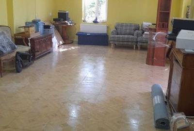 Casă cu 3 camere semidecomandat în Central - 2