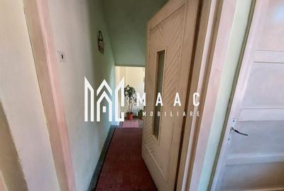 Casă individuală cu 10 camere cu Canalizare în Central - 10