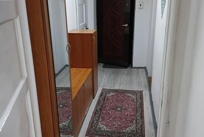 Garsonieră decomandată în 7 Noiembrie