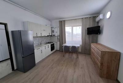 Apartament cu 2 camere decomandat în Apărătorii Patriei