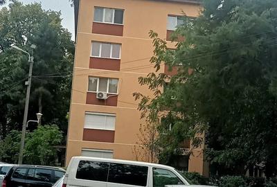 Apartament cu 2 camere semidecomandat în Șagului