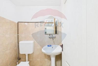 Casă cu 4 camere cu Teren 149.44999694824 Mp în Vitan - 12
