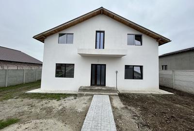 Casă cu 4 camere în Lumina - 4