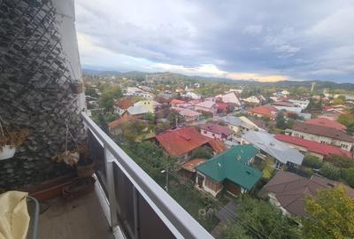 Apartament cu 3 camere decomandat în Cuza - 16
