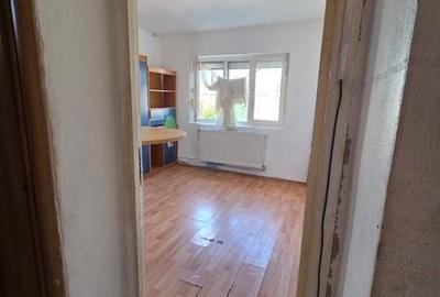 Apartament cu 2 camere decomandat în Decebal - 5