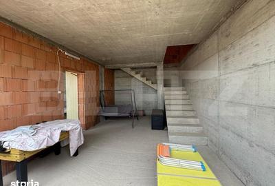 Casă cu 4 camere cu Teren 1760 Mp în Central