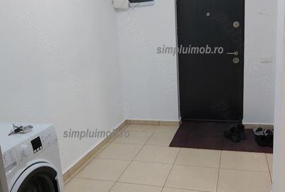 Garsonieră decomandată în Apărătorii Patriei
