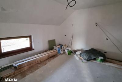Casă cu 7 camere cu Teren 700 Mp în Miroslava - 14