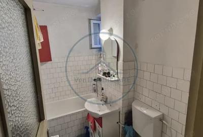 Apartament cu 3 camere decomandat în Decebal