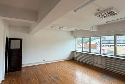 Spațiu comercial, de 38 mp, în Central