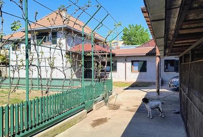 Casă cu 6 camere cu Teren 771 Mp în Central