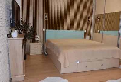 Casă cu Teren 250 Mp în Central