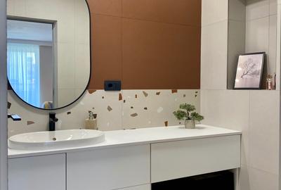 Apartament cu 3 camere semidecomandat în Central - 2