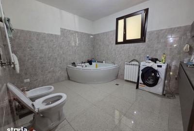 Casă cu 4 camere cu Teren 1118 Mp în Pufești - 17