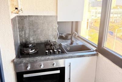 Apartament cu 2 camere decomandat în 1 Mai