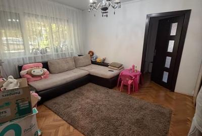 Apartament cu 2 camere semidecomandat, mobilat în Brazda lui Novac