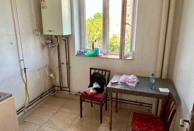 Apartament cu 2 camere decomandat în Gheorghe Lazăr