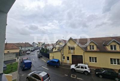 Apartament cu 3 camere decomandat, mobilat în Lazaret - 16