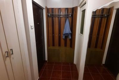 Apartament cu 3 camere decomandat în Burdea - 2