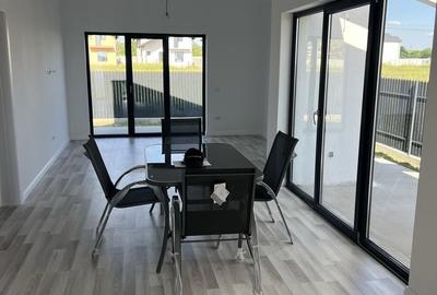 Casă cu 3 camere în Șimnicu de Jos - 4