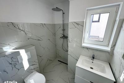 Casă cu 4 camere cu Teren 300 Mp în Bucium