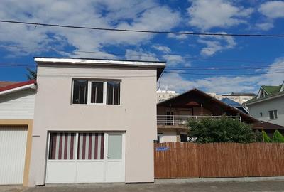 Casă cu 6 camere cu Teren 433 Mp în Micro 3 - 4