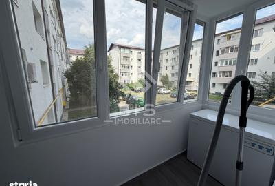 Apartament cu 3 camere în Independenței