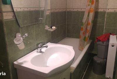Apartament cu 3 camere decomandat în Unirii Sud
