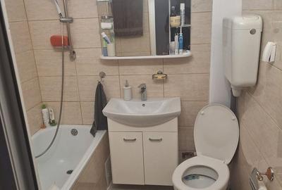Apartament cu 2 camere semidecomandat în Petros