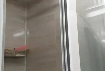 Apartament cu 2 camere decomandat în Teilor