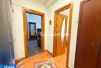 Apartament cu 2 camere semidecomandat în Craiovei