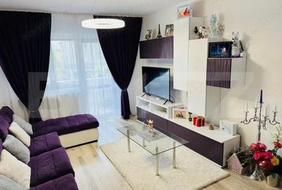 Apartament cu 3 camere semidecomandat în Central - 1