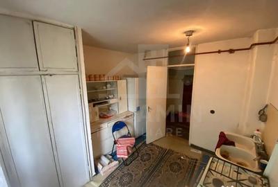Apartament cu 2 camere semidecomandat în Rovine