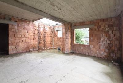 Casă individuală cu 6 camere cu Teren 250 Mp în Curtici - 16