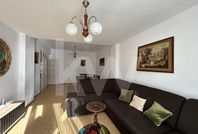 Apartament cu 4 camere decomandat, mobilat în Mihai Viteazul