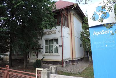 Birou, de 354 mp, în Roman