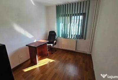 Spațiu comercial, de 84 mp, în Calea București