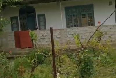 Casă cu 4 camere în Central - 2