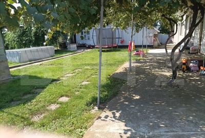 Casă individuală cu 4 camere cu Canalizare în Periferie