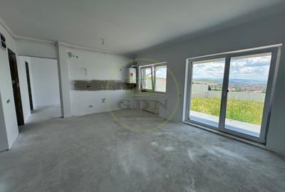 Apartament cu 3 camere decomandat în Apahida