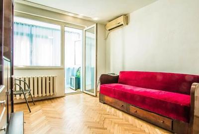 Apartament cu 3 camere semidecomandat în Grivița