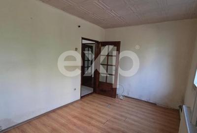 Apartament cu 2 camere semidecomandat în Micro 11