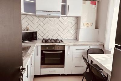 Casă cu 2 camere cu Teren 50 Mp în Ștefăneștii de Jos