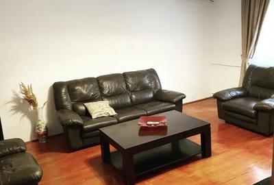 Apartament cu 3 camere decomandat, mobilat în Nerva Traian