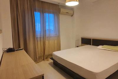Apartament cu 3 camere decomandat în Tineretului
